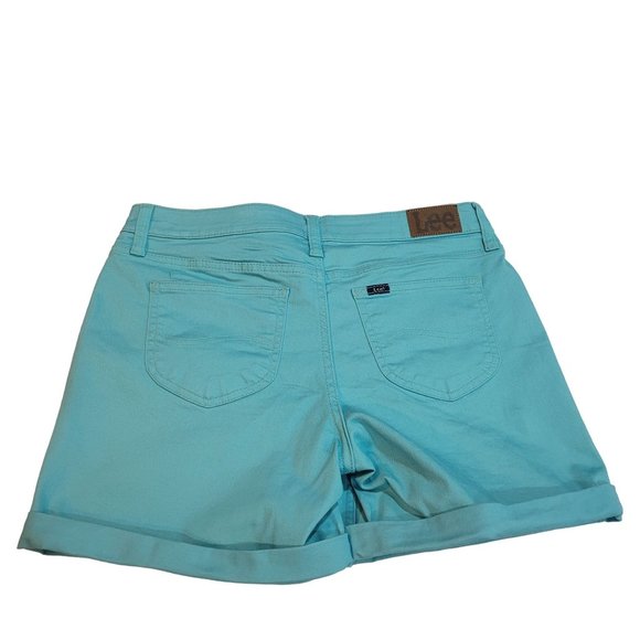 Lee Shorts Size 8 Womens Mid Rise Never Worn Light Blue Waist 32" Cuffed NWOT - Picture 4 of 6